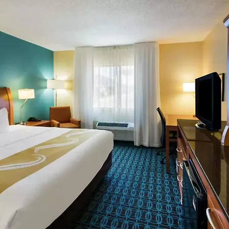 Quality Inn & Suites Bozeman Exterior photo