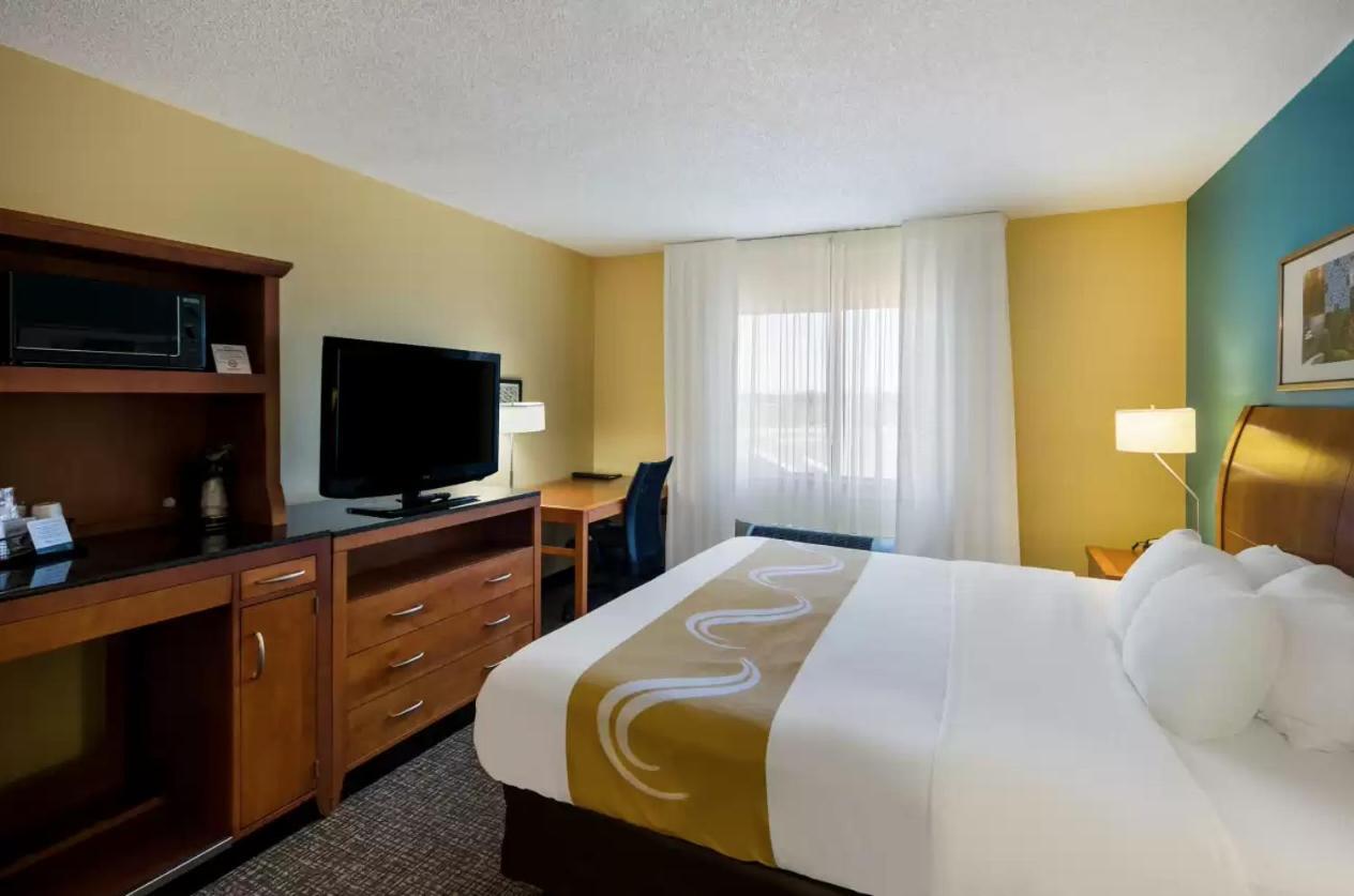 Quality & Hotel